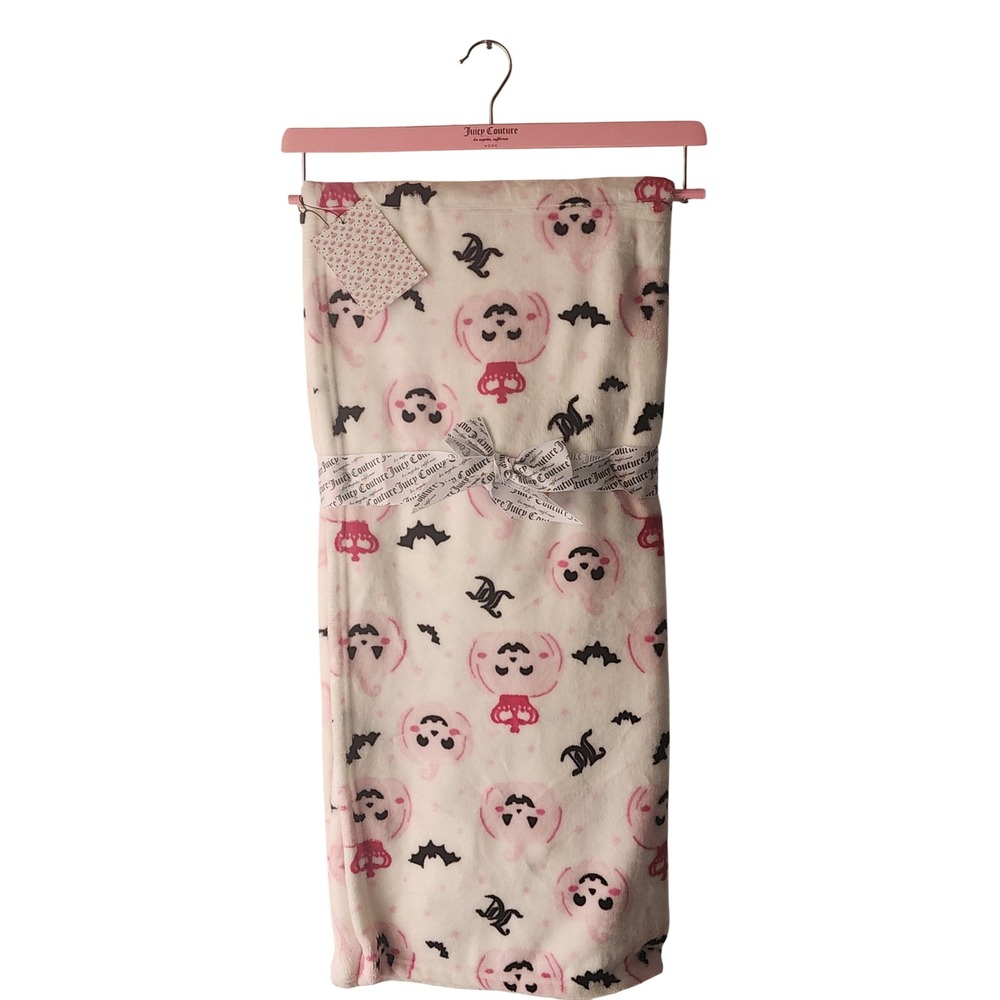 Juicy Couture Halloween Plush Throw Blanket Pink Pumpkin Bat Crown 50x60 NWT - Picture 2 of 2